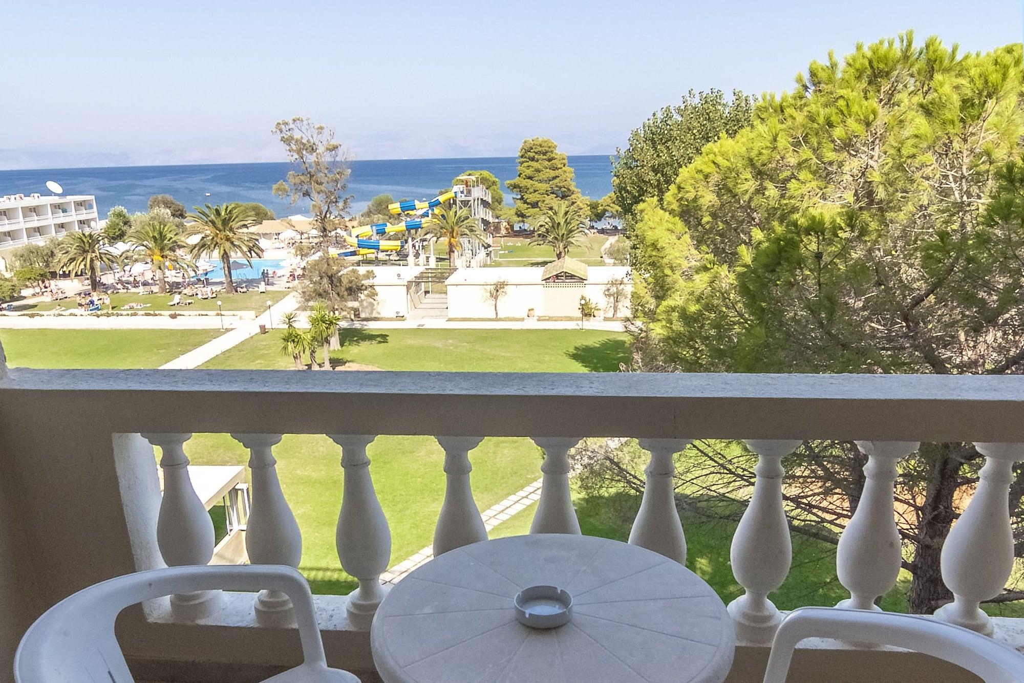 Messonghi Beach Holiday Resort Moraitika Exterior foto