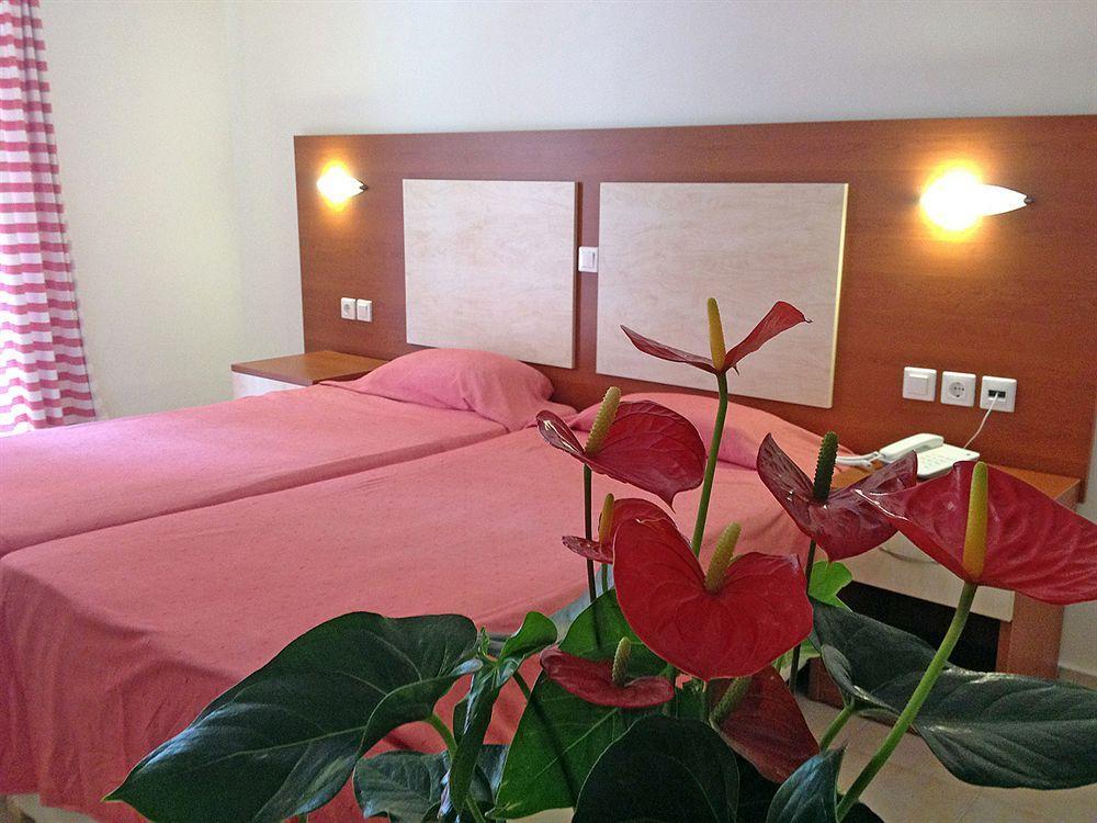 Messonghi Beach Holiday Resort Moraitika Exterior foto