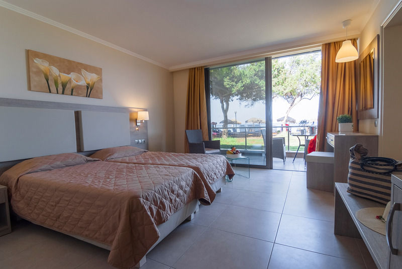 Messonghi Beach Holiday Resort Moraitika Exterior foto