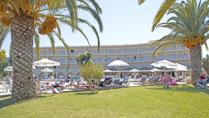 Messonghi Beach Holiday Resort Moraitika Exterior foto