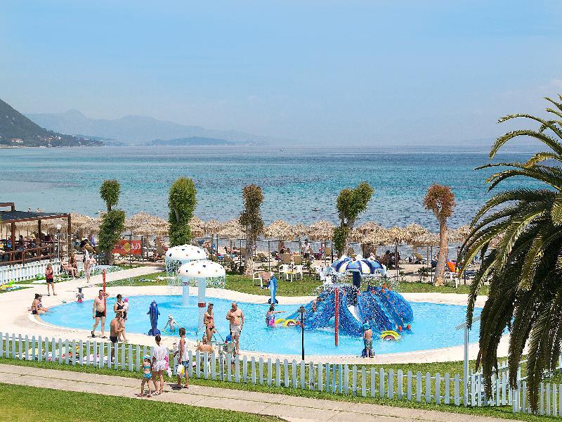 Messonghi Beach Holiday Resort Moraitika Exterior foto